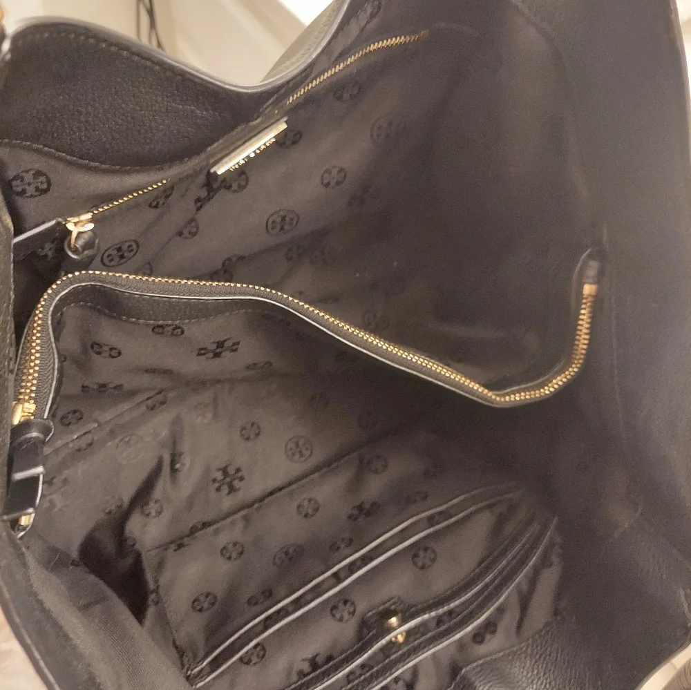 TORY BURCH Black Leather Tote Bag - Picture 5 of 8